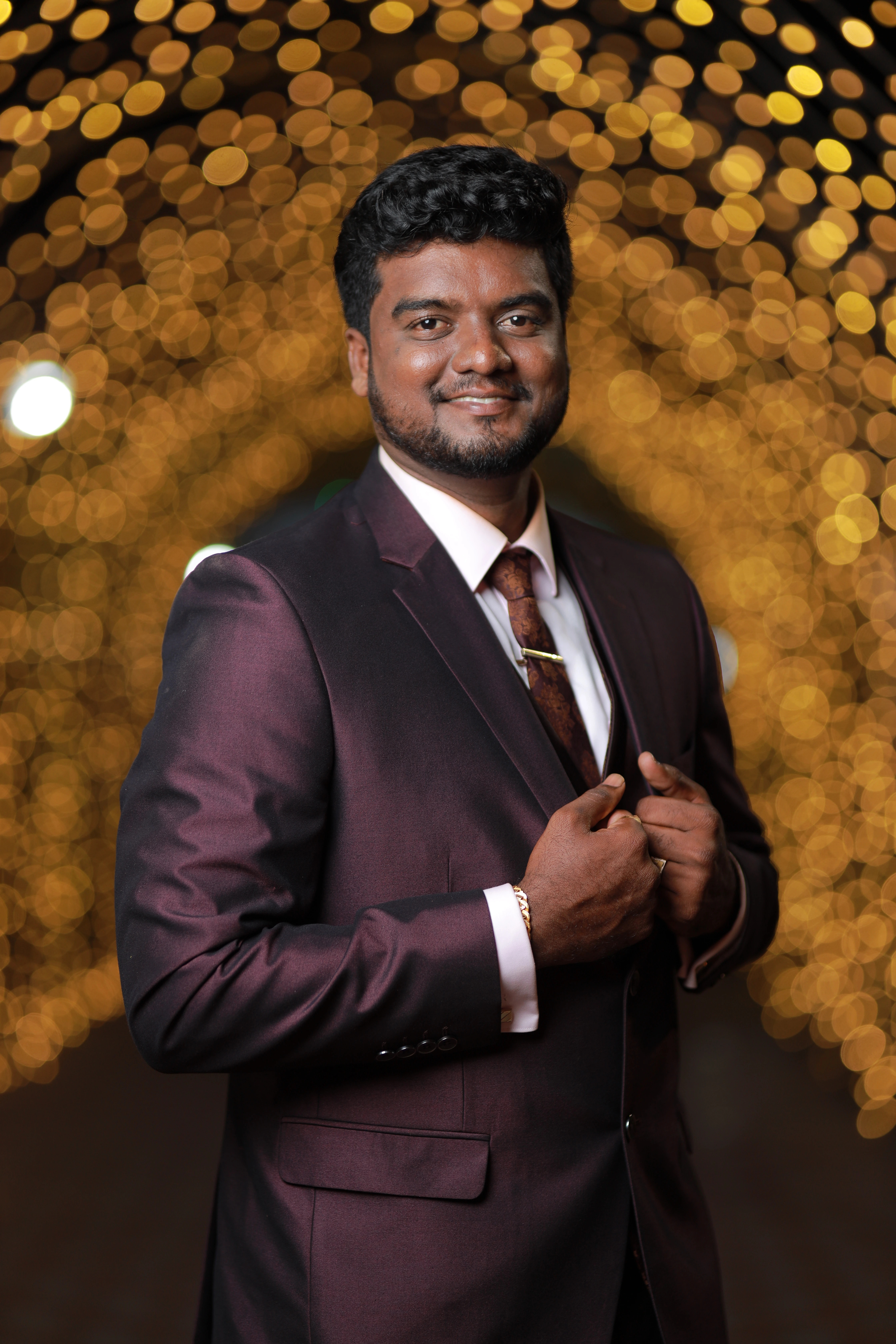 Candid couple moments by RJ Photography, Katpadi