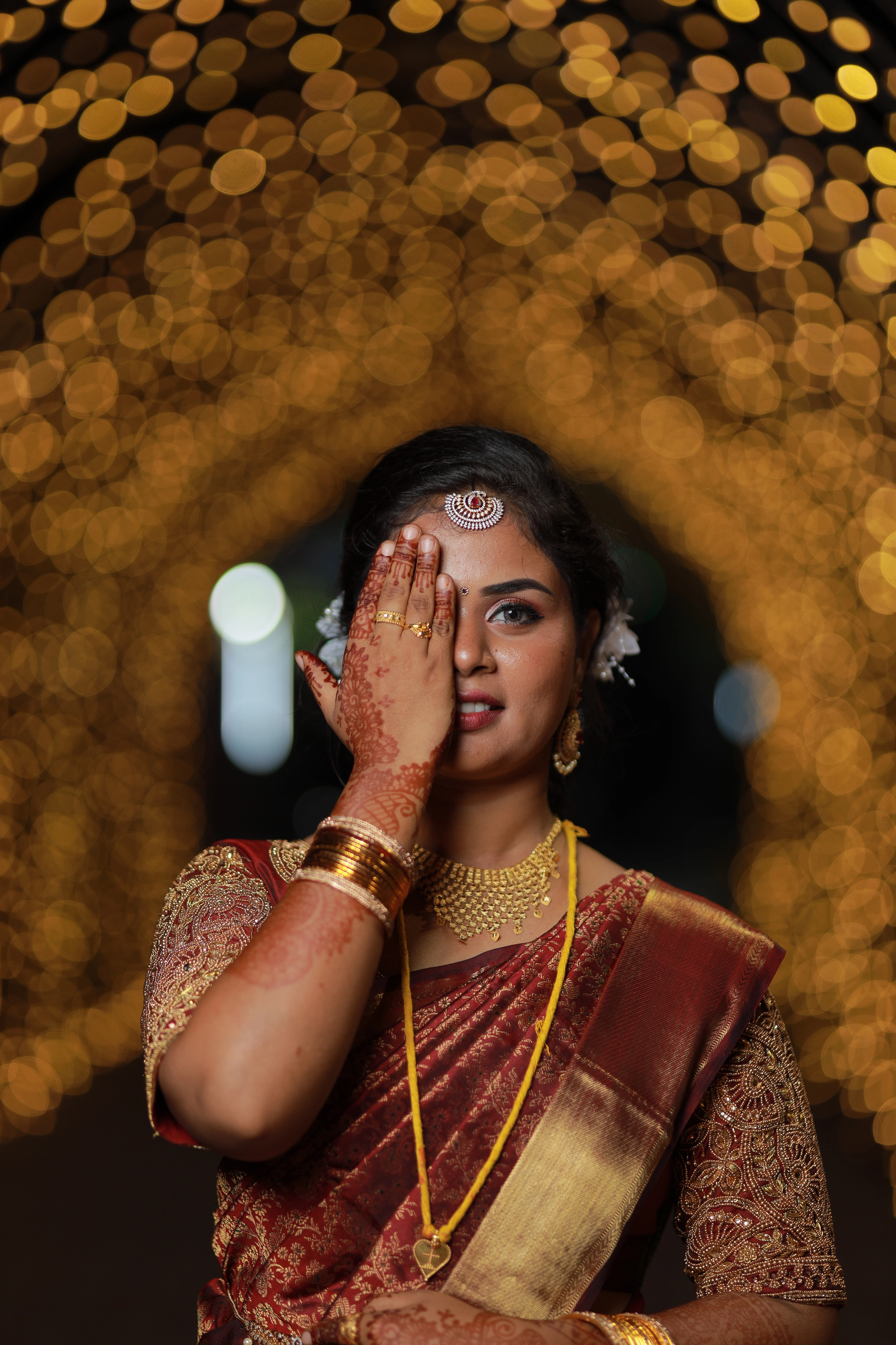 Beautiful wedding portraits by RJ Photography in Gudiyattam